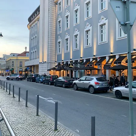 Lv Premier Bica Appartamento Lisbona
