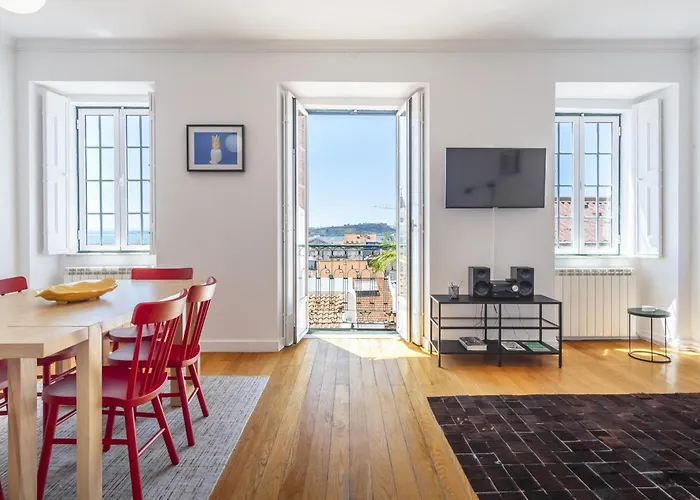 Lv Premier Bica River View Apartmán